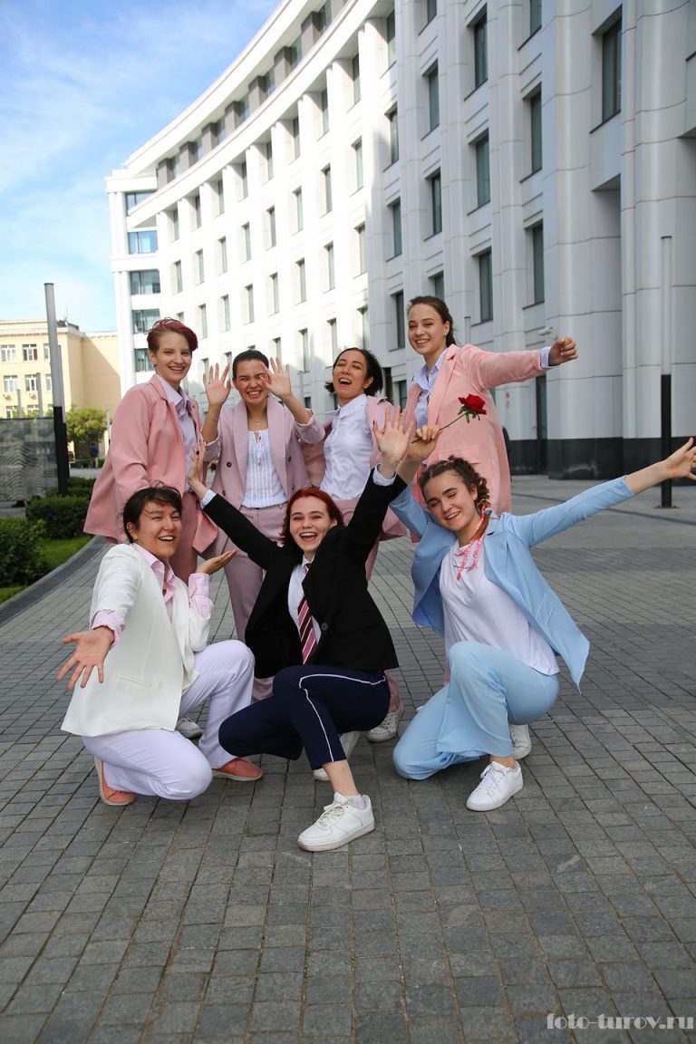 Первая версия клипа